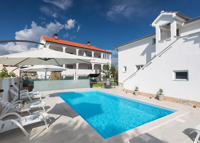 Apartments Lijan